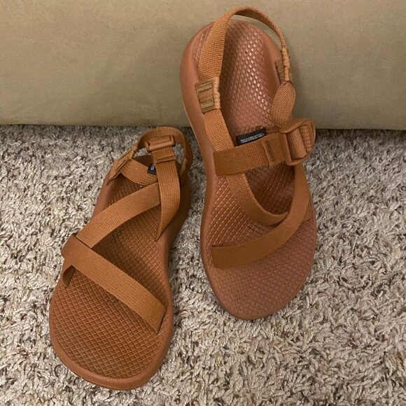 GUC Chaco Women Tan/ Brown Sandals Hiking Water Shoes Adjustable Straps Size 7 - Picture 1 of 6